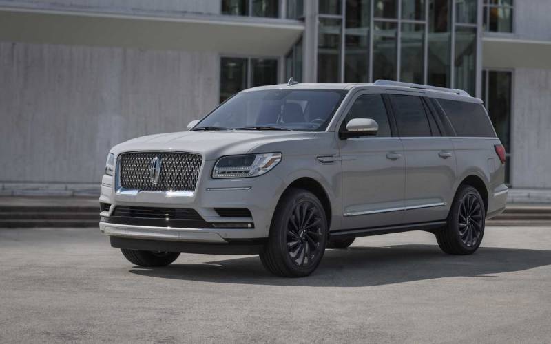 Comparison Lincoln Navigator Reserve 2020 vs INFINITI QX60 LUXE